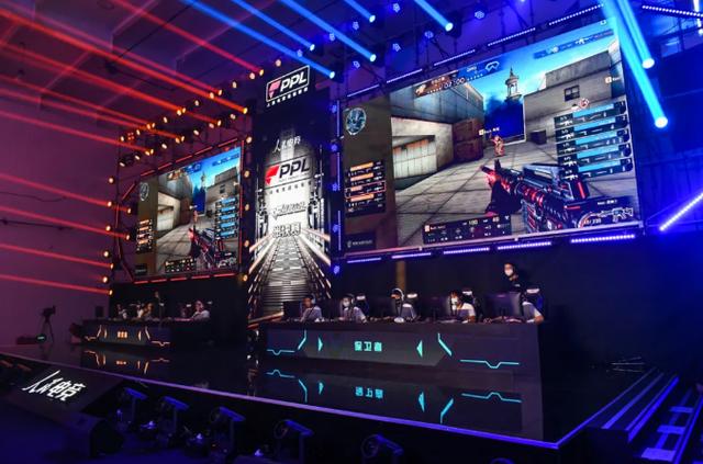 LPL夏季赛W7D5：Yskm交手Solokill，Rookie对线Yagao